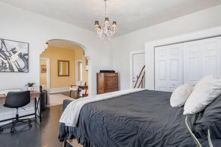 Beautiful Downstairs 1Bed 1Bth Charmer- Pet Friendly Michigan City Exterior photo